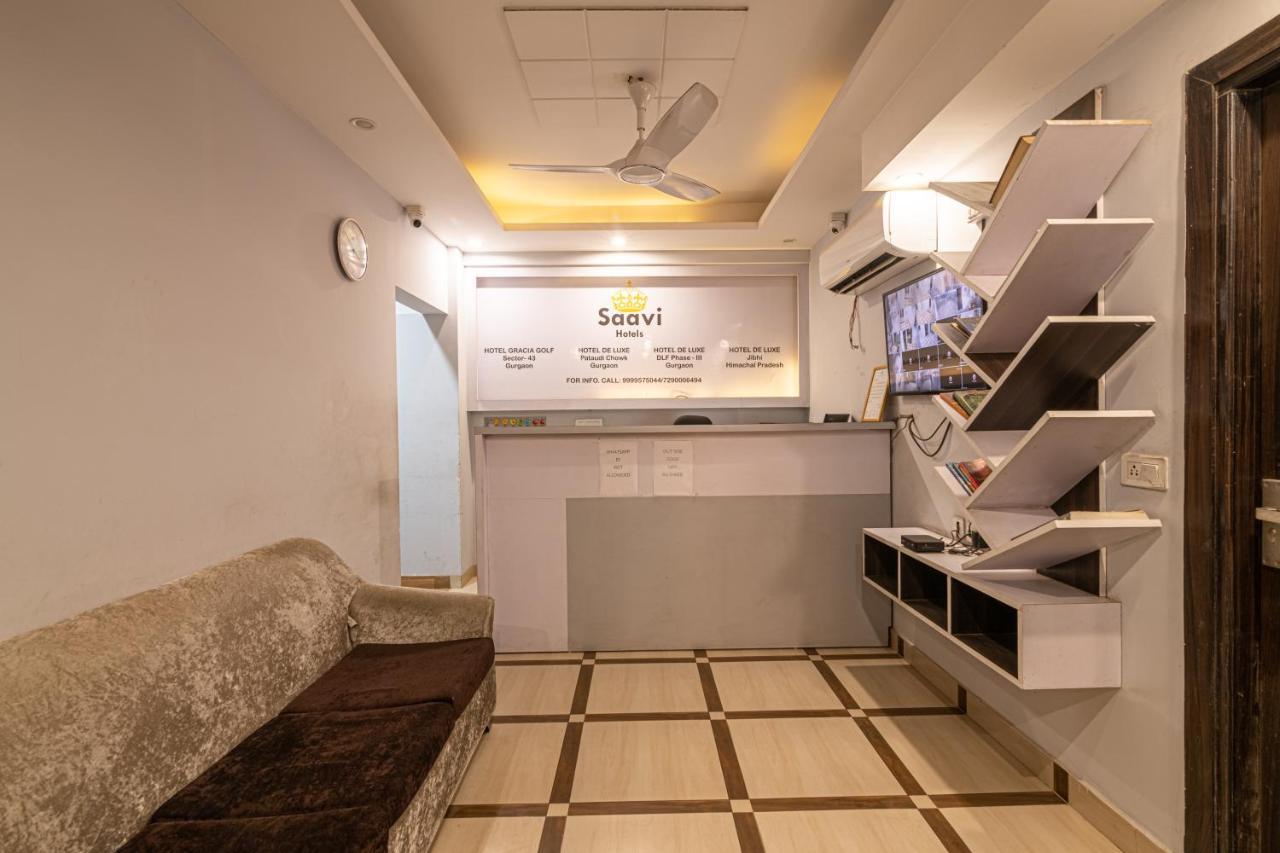 Hotel De Luxe Basai Road Гургаон Экстерьер фото